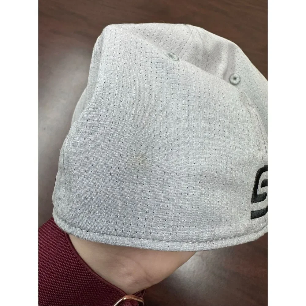 Under Armour Grey Fitted Gold Baseball Hat Size Medium/Large